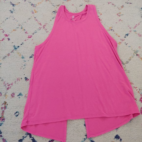 Split back pink GAP athletic top - Picture 1 of 4